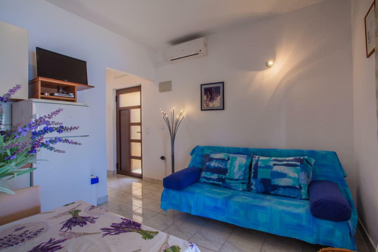Apartmani Komesic Zubovici Exterior photo